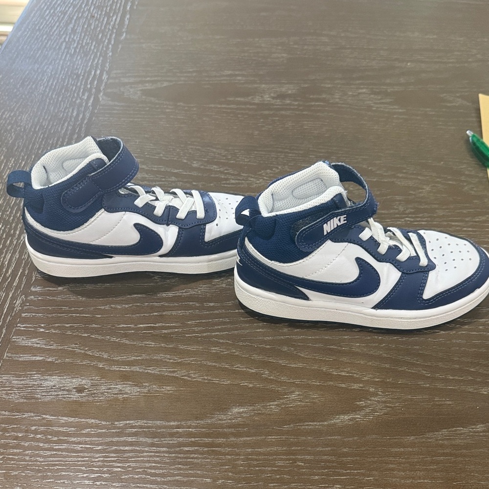 Nike Kids Navy and White Sneakers - Picture 2 of 5
